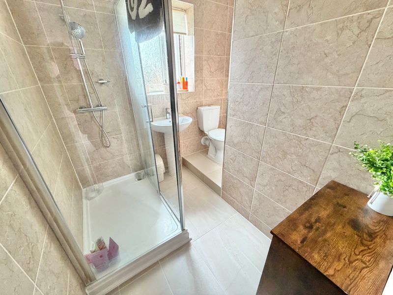 Pound Road Little Sutton